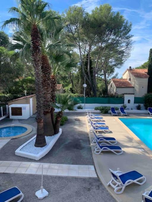 Les Appartements De La Marina Sanary-sur-Mer Buitenkant foto
