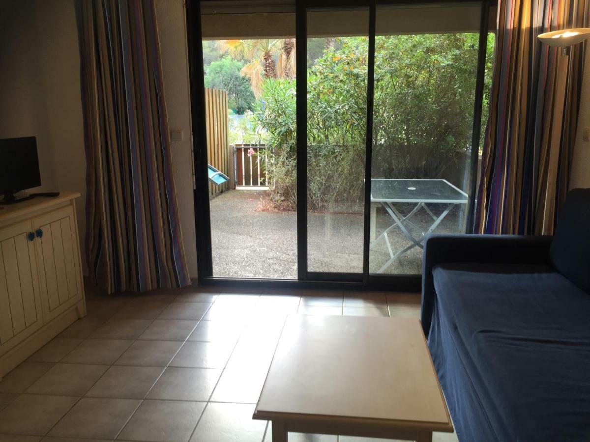 Les Appartements De La Marina Sanary-sur-Mer Buitenkant foto
