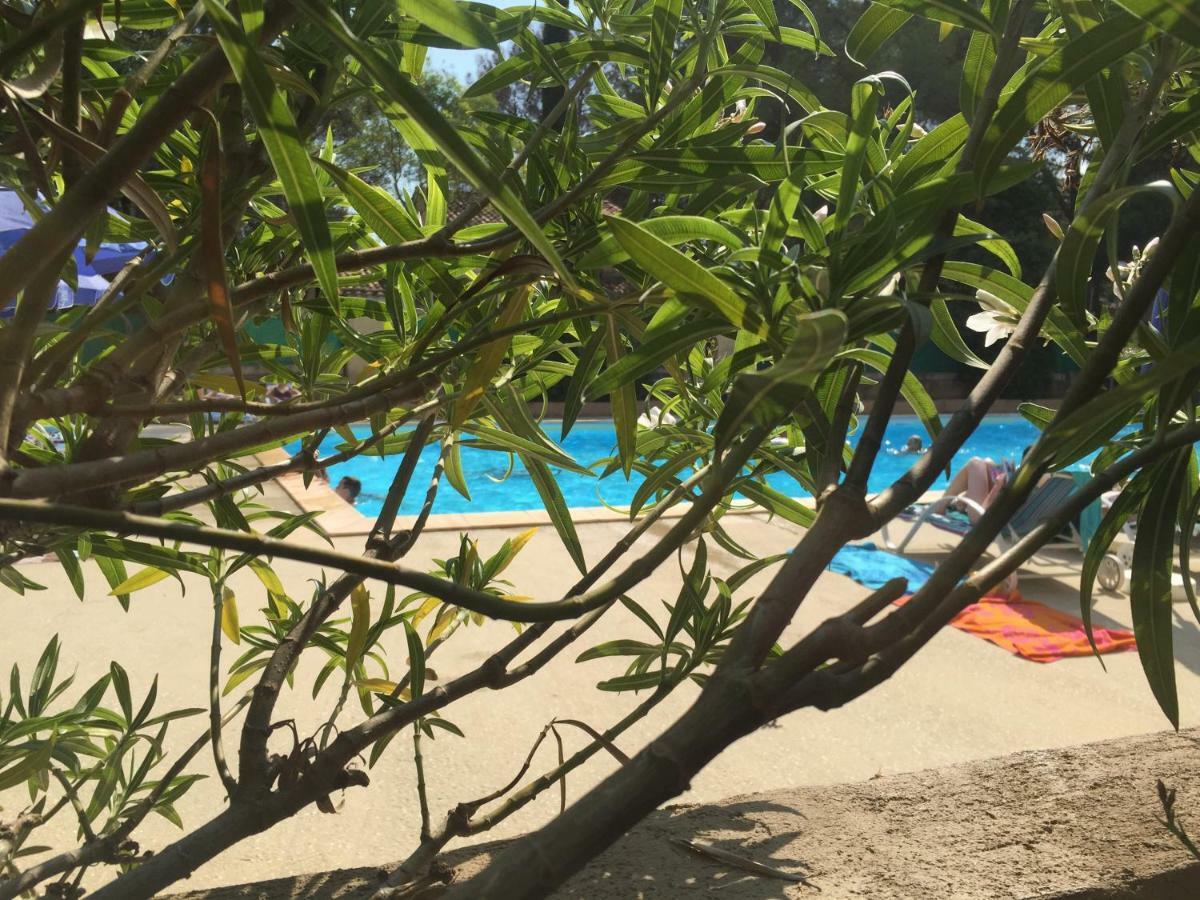 Les Appartements De La Marina Sanary-sur-Mer Buitenkant foto